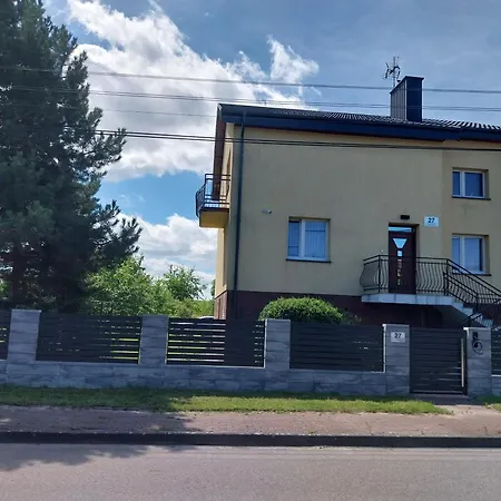 Проживание в семье Goscinne Azalia